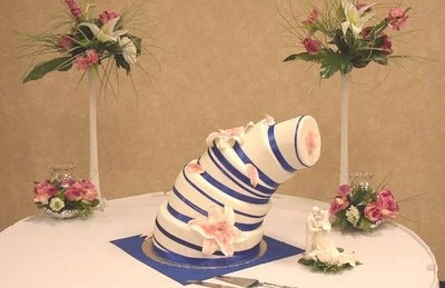 they say marriage makes you go limp so they made a cake to demonstrate it, fail