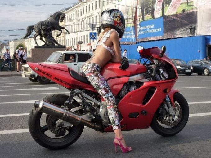 how girl on hot motorcycle