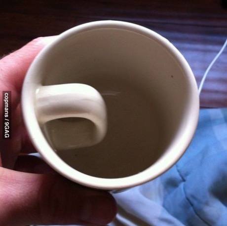 coffee mug with handle on the inside, fail, wtf