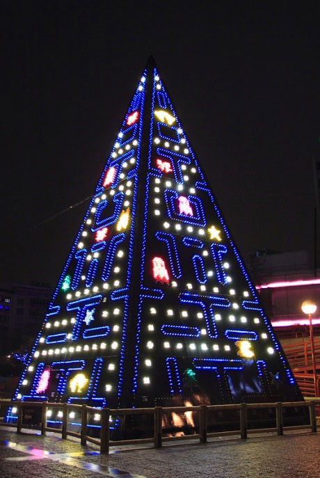 pacman, tree, christmas, lights, win, video game