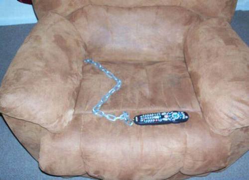 remote, couch, chain