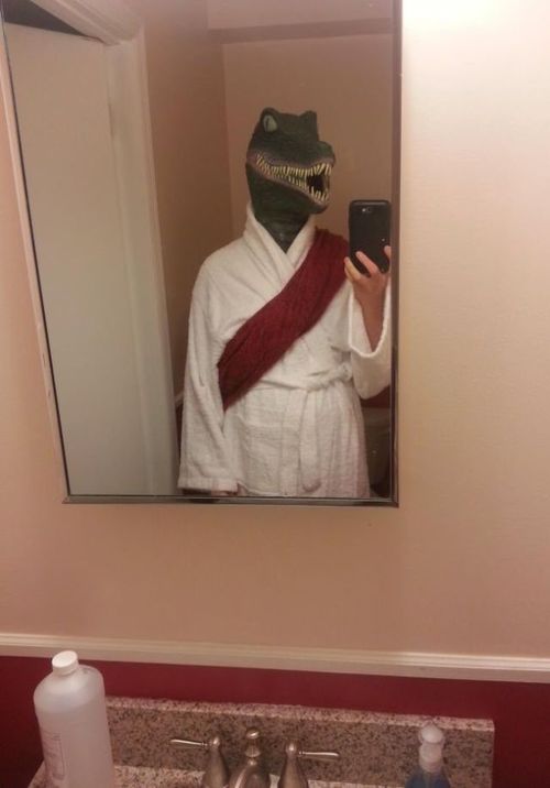 selfie, raptor, dinosaur mask
