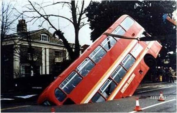 bus, sinkhole, fail, wtf