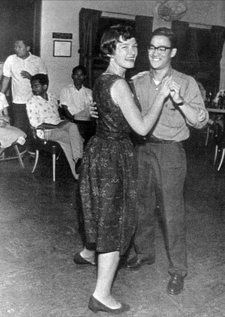 bruce lee dancing, black and white