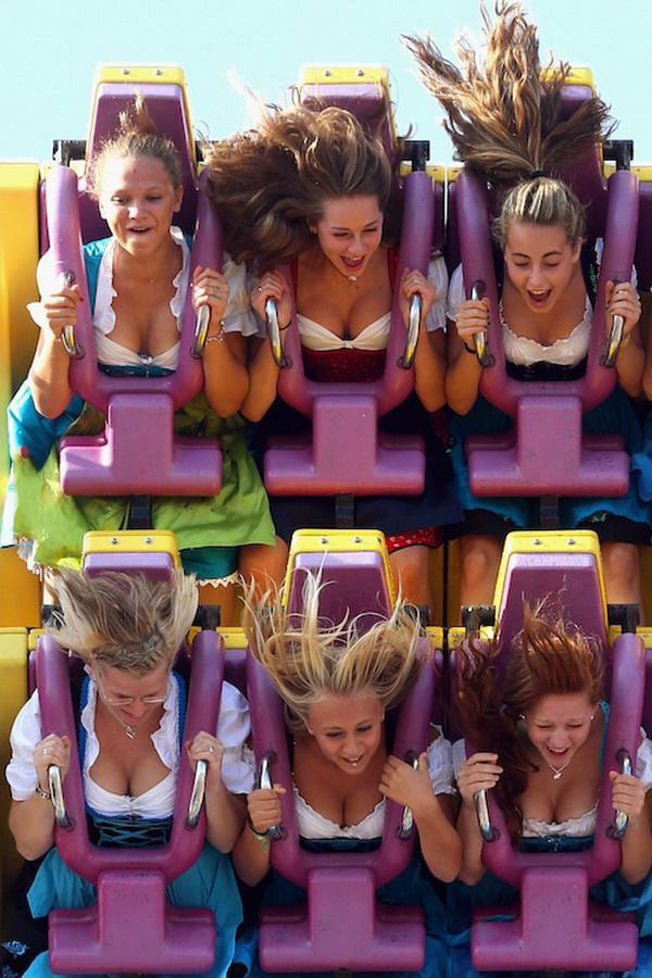 why i love oktoberfest in germany, cleavage on theme park ride