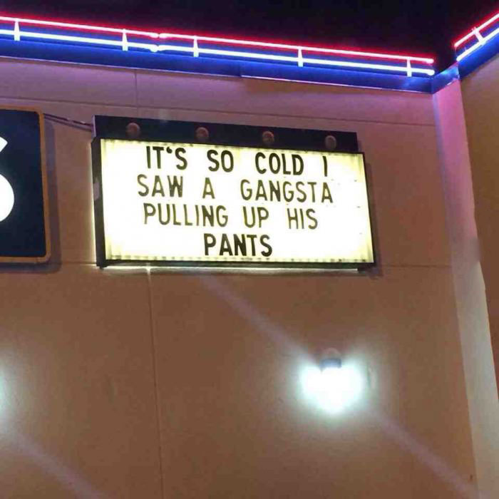 it's so cold i saw a gangsta pulling up his pants
