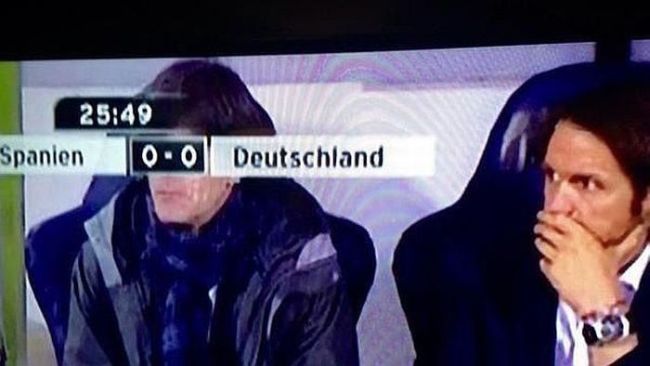 score overlay creates creepy eyes