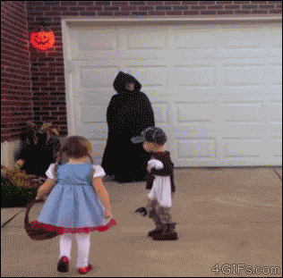 little girl says no thanks that's freaky, halloween nope