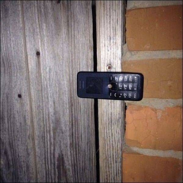 nokia phone as door lock