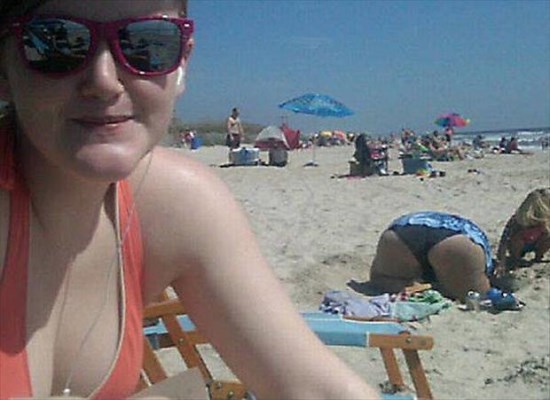 when you're at the beach with a real ass, photobomb