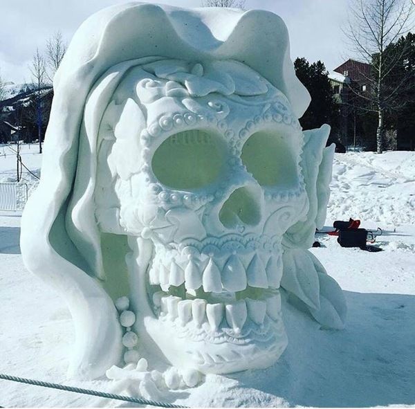 snow skull sculpture, win