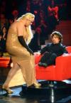 peter dinklage is worried by a large woman