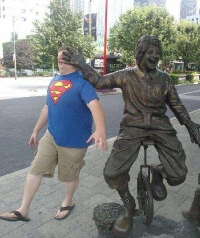 when statues attack, laugh and slap