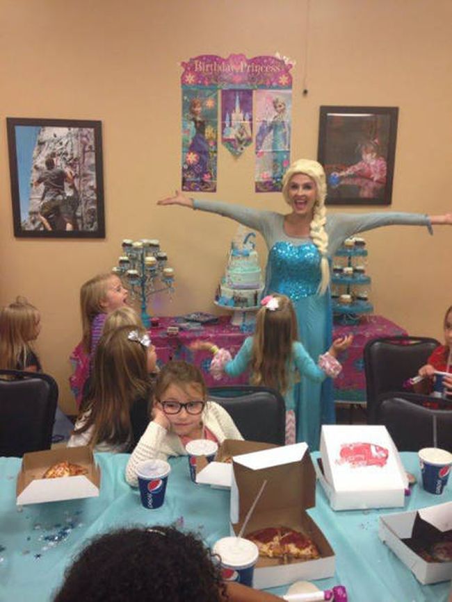 when elsa from frozen gets to the birthday party