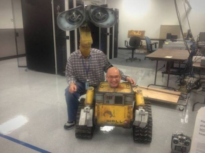 when you build your robot and he steals your head