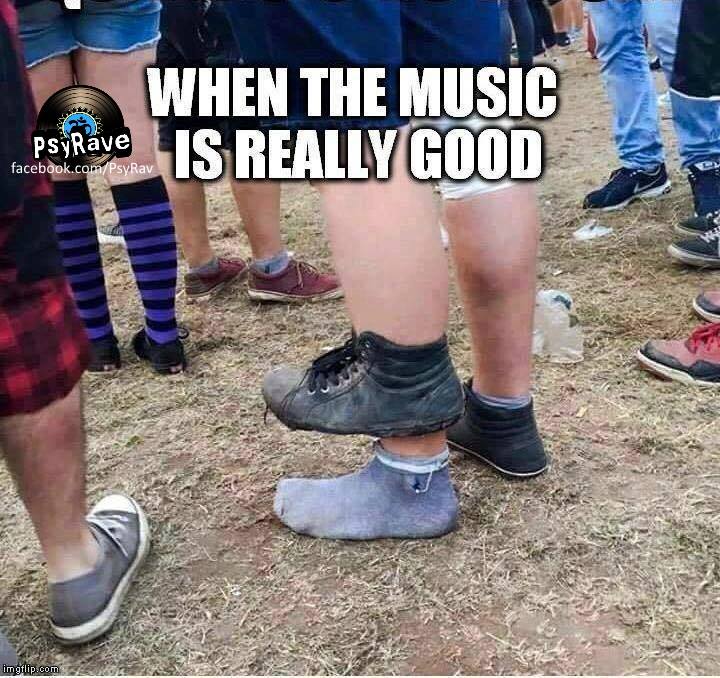 when the music is really good, shoe at ankle, meme