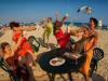funny beach photos that made theses vacations memorable